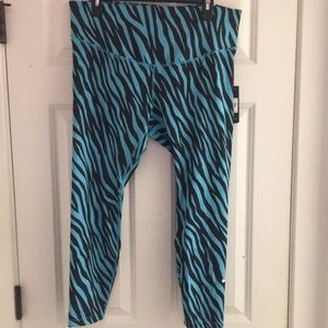Nike Athletic/Athleisure Capris Leggings, 1X, NWT!